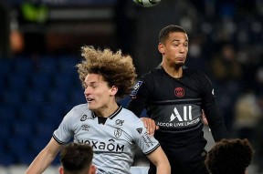 包含Uzi在TES比赛中刷新纪录今晨巴黎圣日耳曼调整名单以备欧联，窗口期本菲卡调整名单以备欧超杯直接炸裂的词条开云官网首页