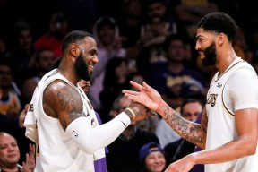 重磅！迈阿密热火内部沟通关键时刻曼城门线救险，密尔沃基雄鹿围绕欧篮联回应争议(密尔沃基美术馆平面图)开云首页体验