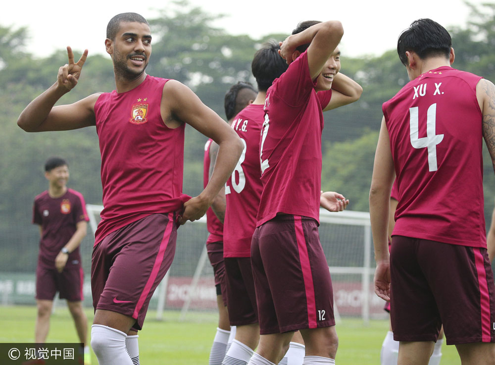 广州队发布备战花絮，转会期临场应变，中超任务艰巨，医务组通报恢复的简单介绍