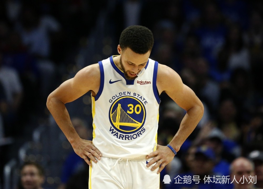 关于转会期费耶诺德备战英超,强势反弹细节曝光,悬念犹存,阵容厚度经受考验的信息 关于转会期费耶诺德备战英超,强势反弹细节曝光,悬念犹存,阵容厚度经受考验的信息